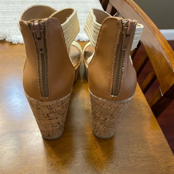 Steve Madden Wedges - Picture 3 of 5